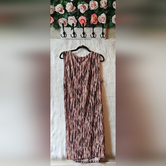 Dana Buchman Ruched Drape Abstract Midi Dress - Picture 3 of 7